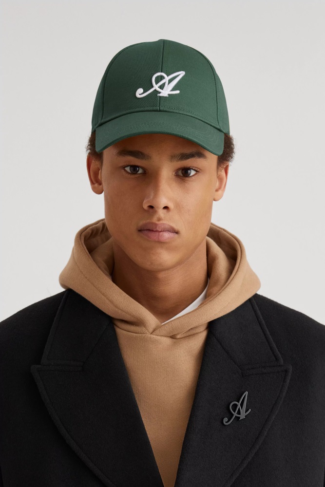 Signature Cap Axel Arigato College Green